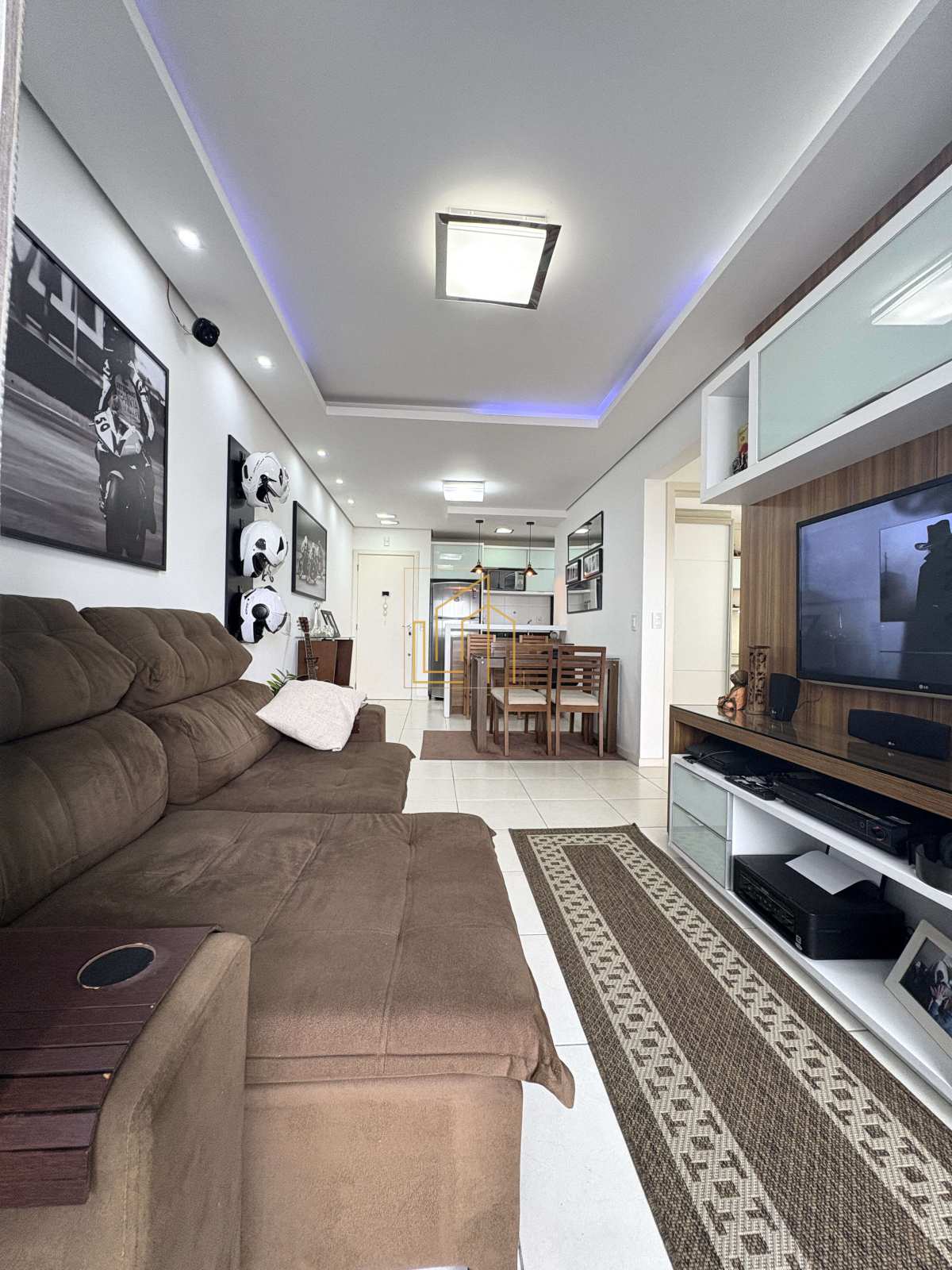 02 DORMITÓRIOS COM SUÍTE - ANDAR ALTO E VISTA LIVRE - Lucio Souza - Corretor de Imóveis