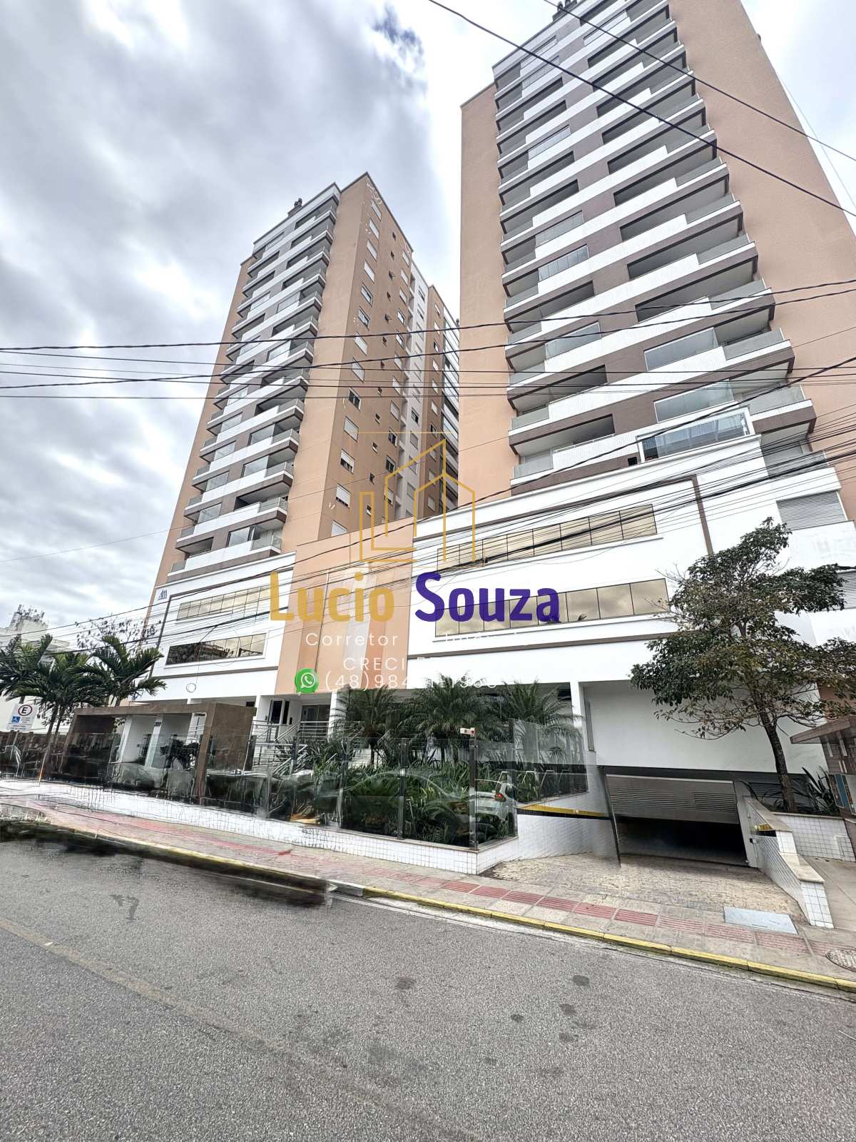 03 DORMITÓRIOS C/SUITE - PISCINA HOME CLUB - Lucio Souza - Corretor de Imóveis