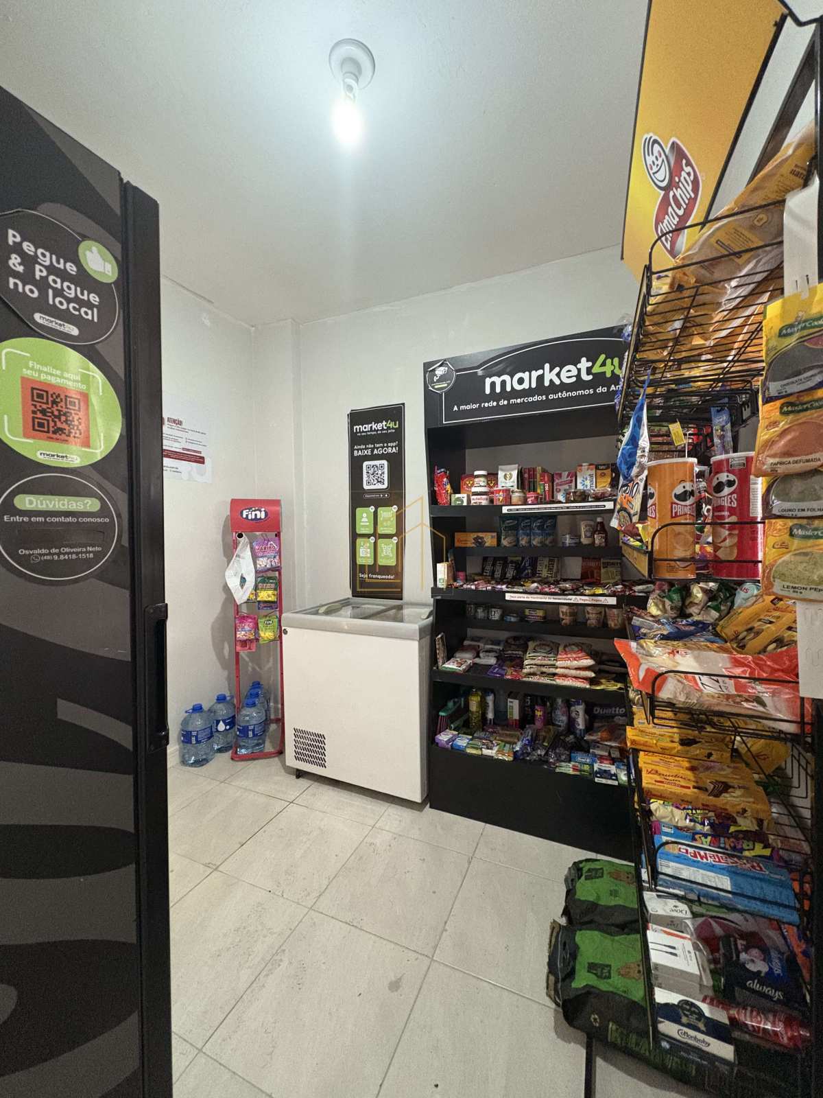 03 dormitórios com suíte 02 vagas de garagem em Barreiros - Lucio Souza - Corretor de Imóveis