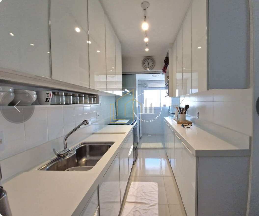 03 dormitórios com suíte em Barreiros 100m Leoberto Leal - Lucio Souza - Corretor de Imóveis