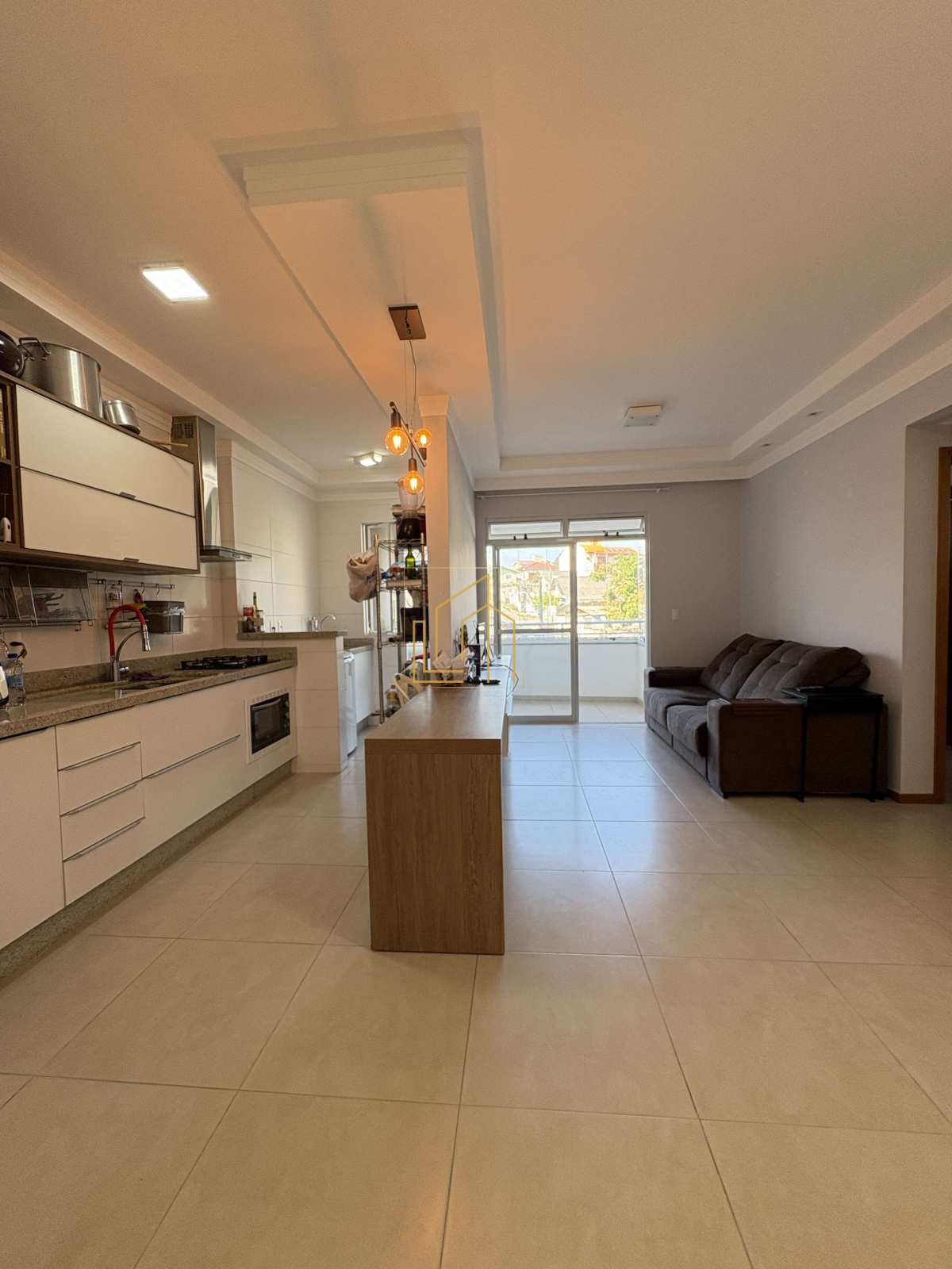 2 DORMITÓRIOS COM SUÍTE - CONDOMÍNIO INCOMPARÁVEL - Lucio Souza - Corretor de Imóveis