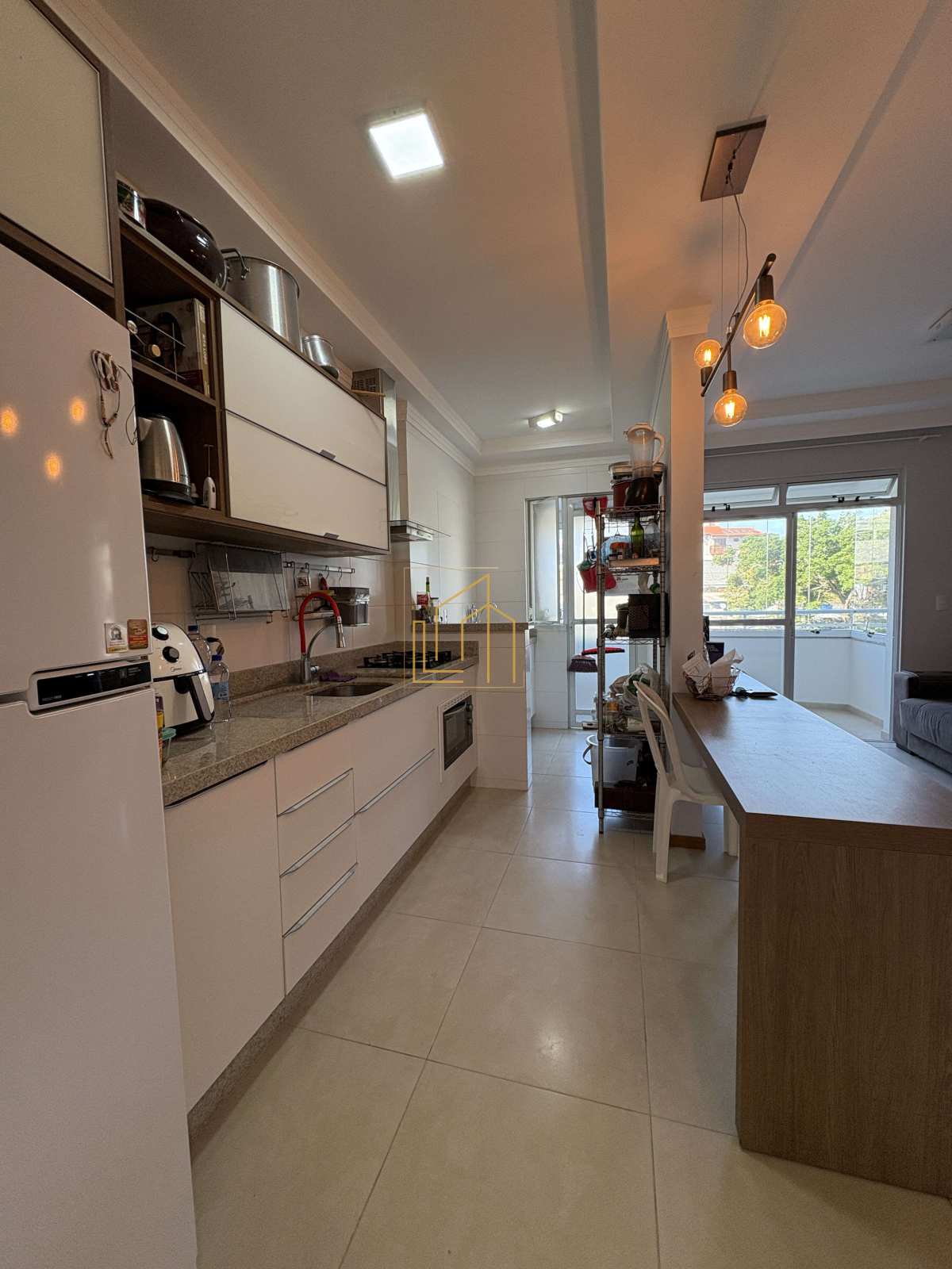 2 DORMITÓRIOS COM SUÍTE - CONDOMÍNIO INCOMPARÁVEL - Lucio Souza - Corretor de Imóveis