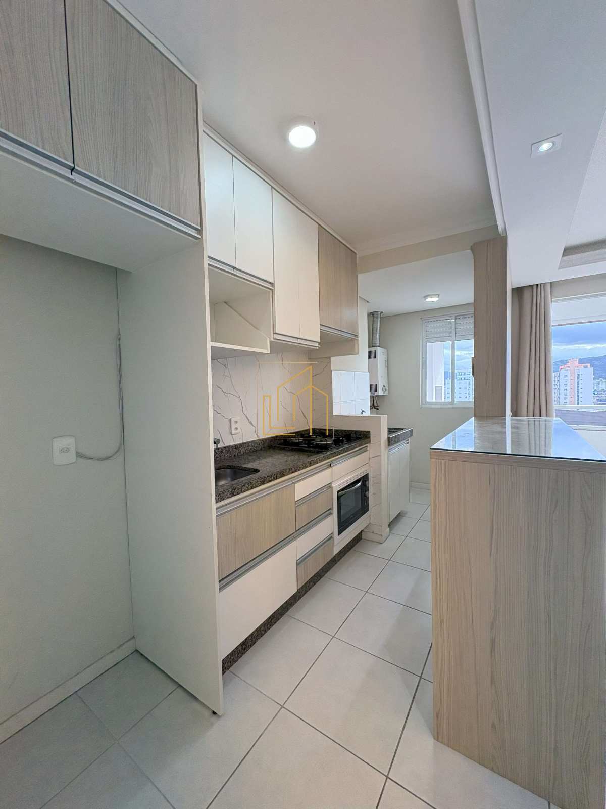 03 Dormitórios com Suíte - 02 vagas -piscina - Lucio Souza - Corretor de Imóveis