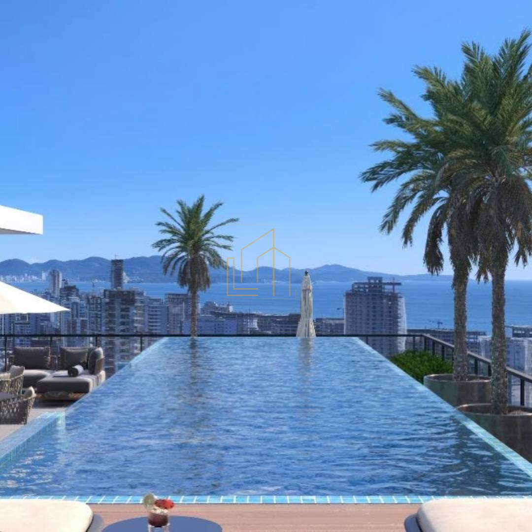 Luxo e conforto a poucos metros da praia de Perequê em Porto Belo!